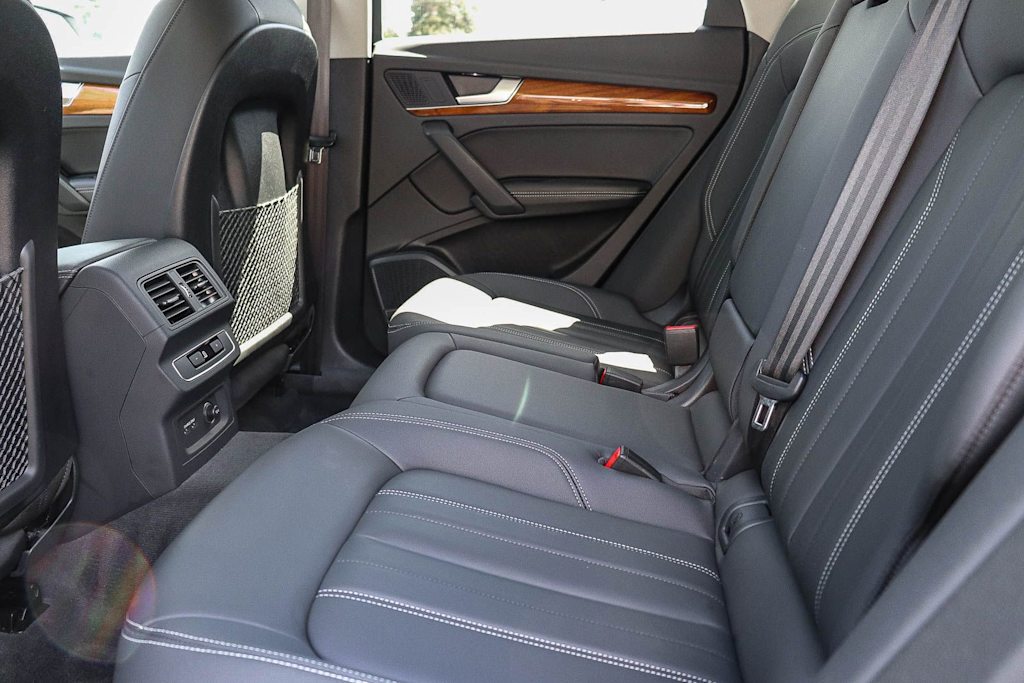 Thumbnail: 2023 Audi Q5 - 11