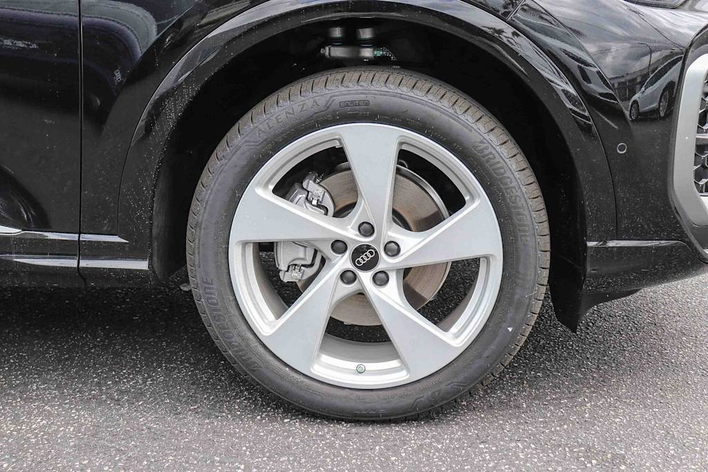 Thumbnail: 2026 Audi Q5 - 5