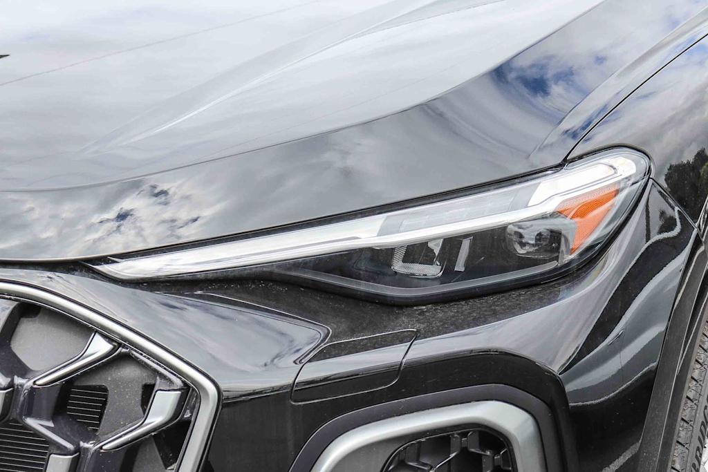 Thumbnail: 2026 Audi Q5 - 16