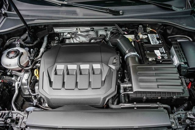 Thumbnail: 2023 Audi Q3 - 7