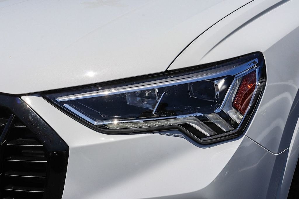 Thumbnail: 2024 Audi Q3 - 18