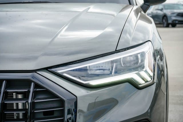 Thumbnail: 2023 Audi Q3 - 9