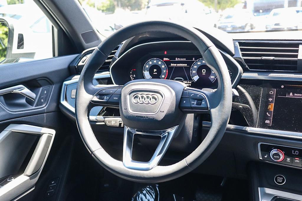 Thumbnail: 2023 Audi Q3 - 12