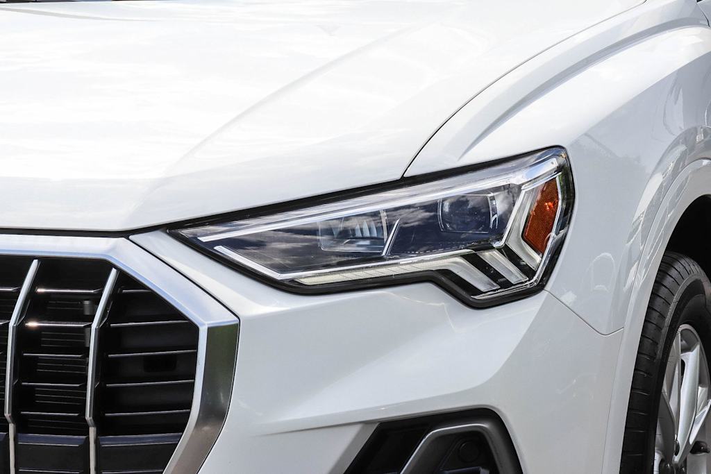 Thumbnail: 2023 Audi Q3 - 21