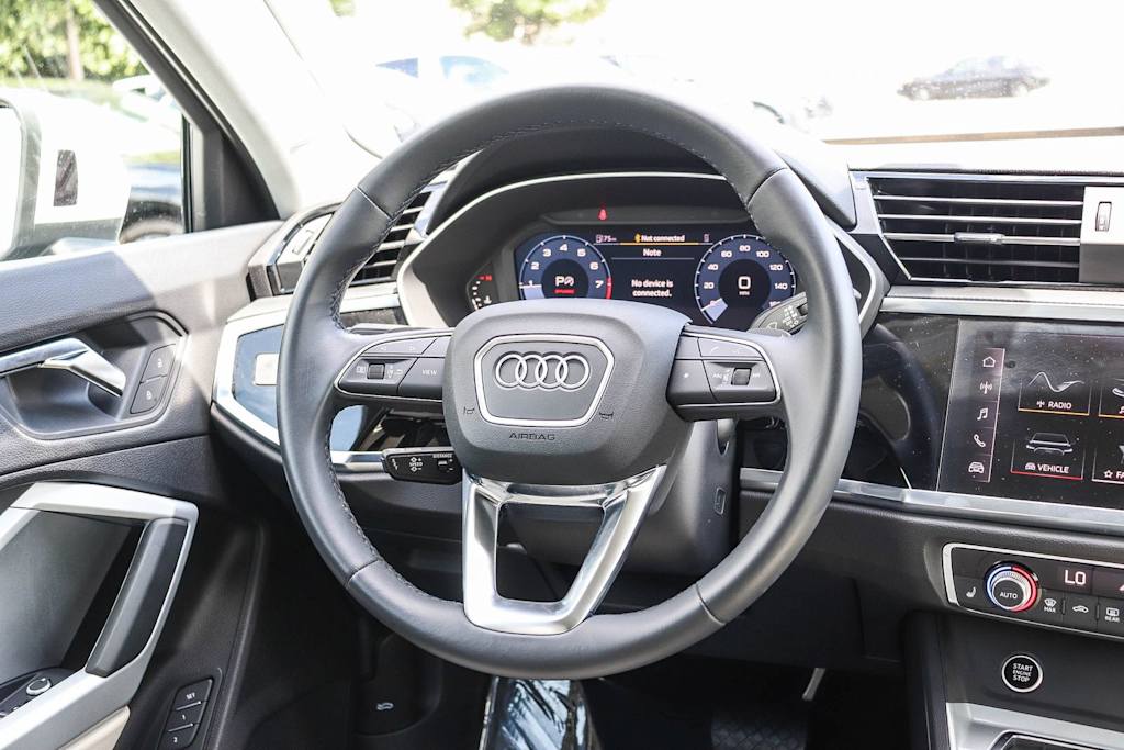 Thumbnail: 2023 Audi Q3 - 13