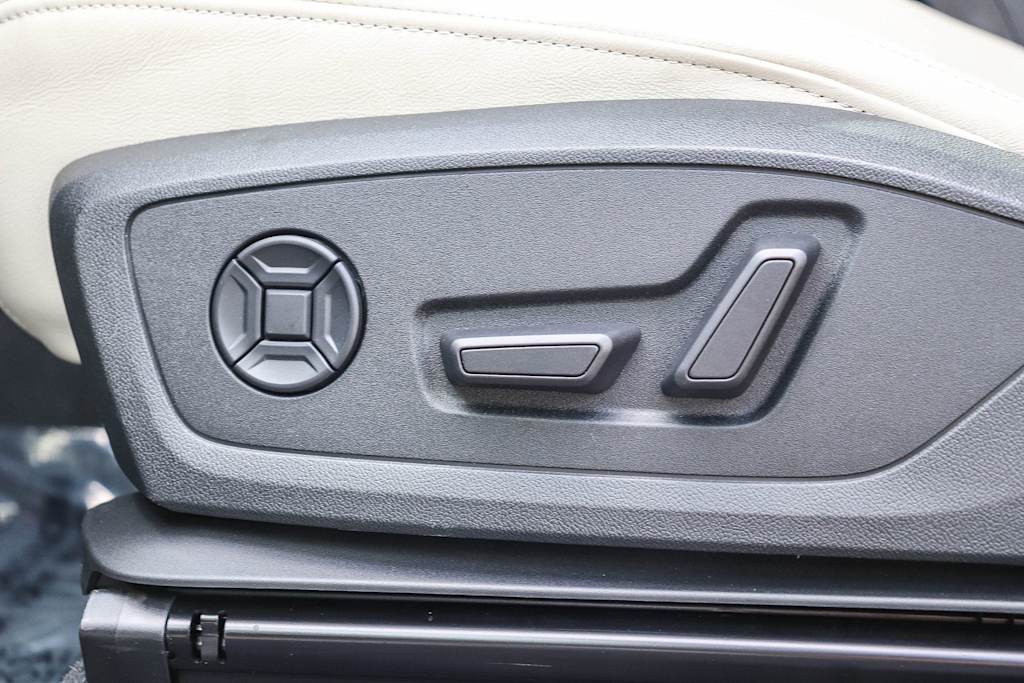 Thumbnail: 2023 Audi Q3 - 25