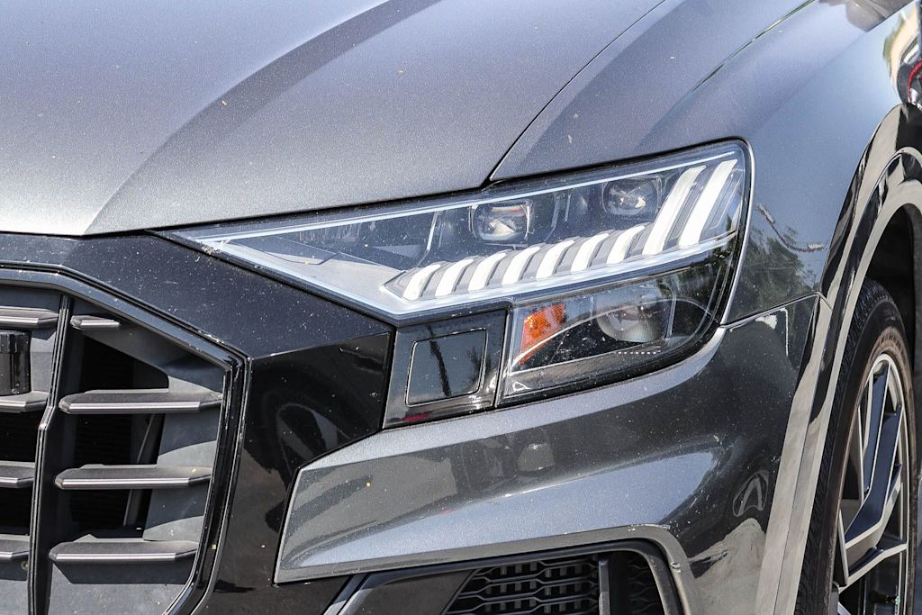 Thumbnail: 2021 Audi Q8 - 9
