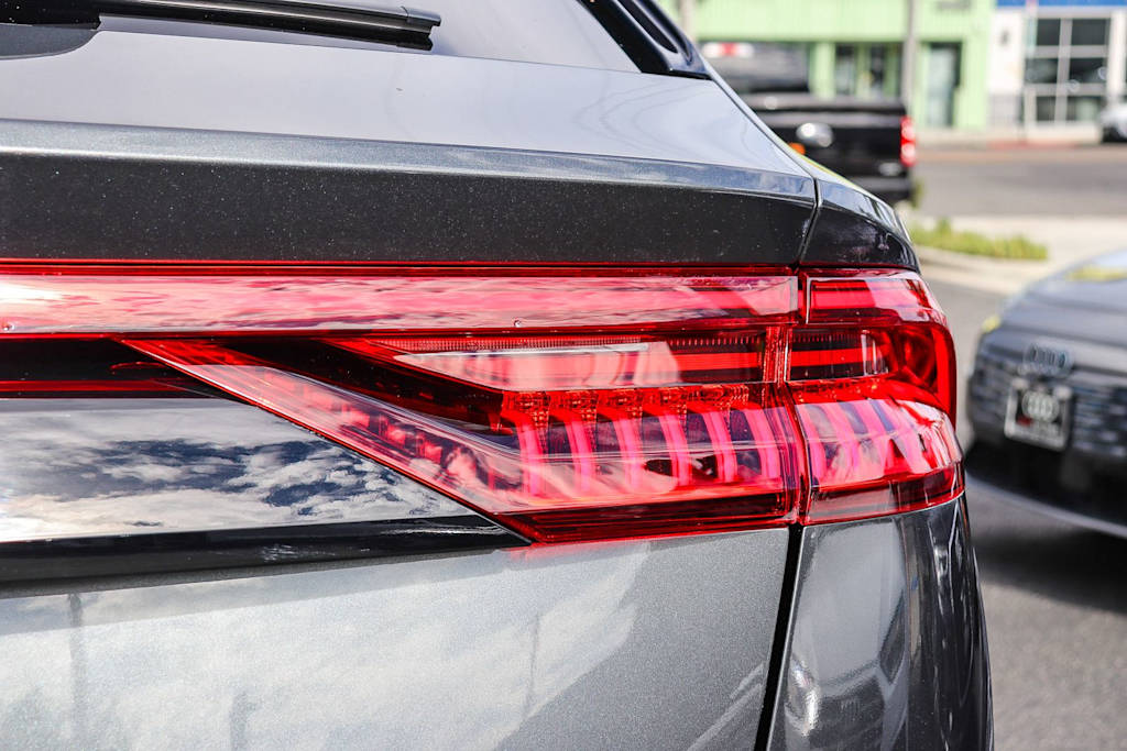 Thumbnail: 2023 Audi Q8 - 24