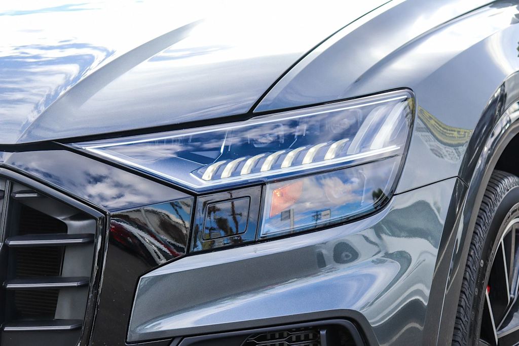 Thumbnail: 2023 Audi Q8 - 21