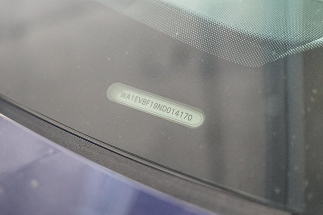 Thumbnail: 2022 Audi Q8 - 7