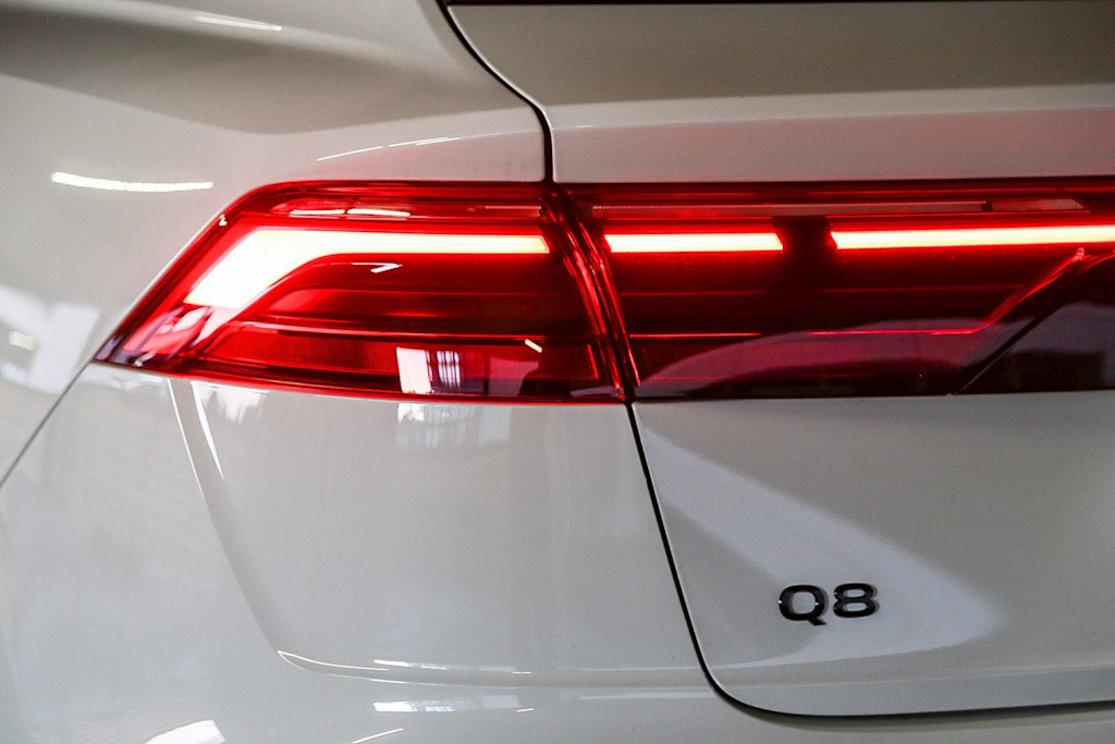 Thumbnail: 2026 Audi Q8 - 17