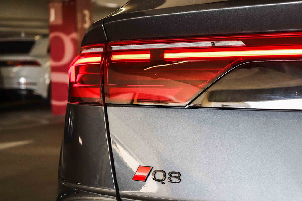 Thumbnail: 2025 Audi Q8 - 4