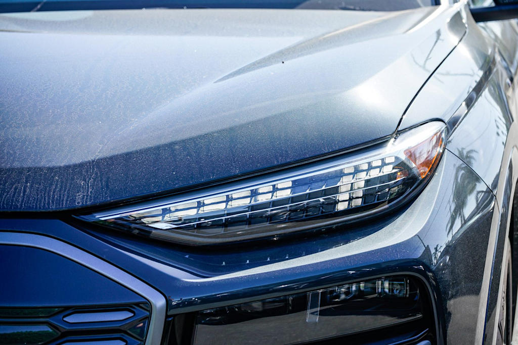 Thumbnail: 2025 Audi Q6 e-tron - 9