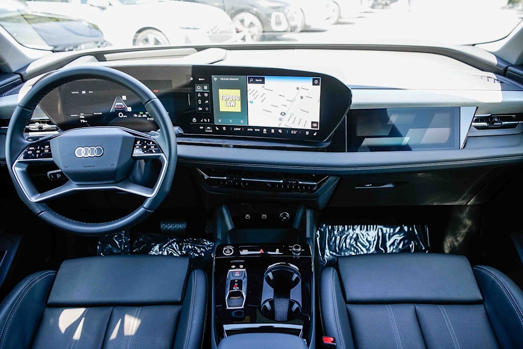Thumbnail: 2025 Audi Q6 e-tron - 2