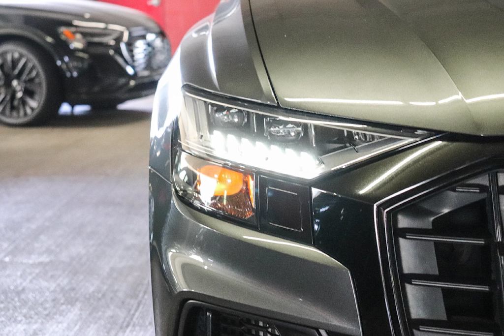 Thumbnail: 2023 Audi Q8 - 11