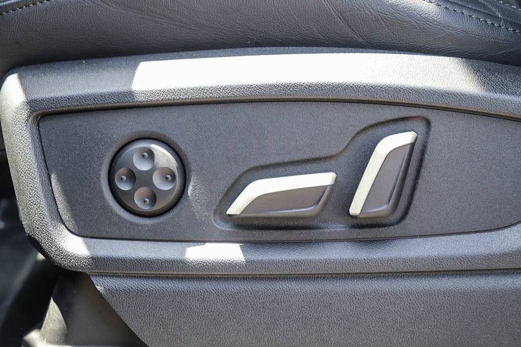 Thumbnail: 2024 Audi Q5 - 25