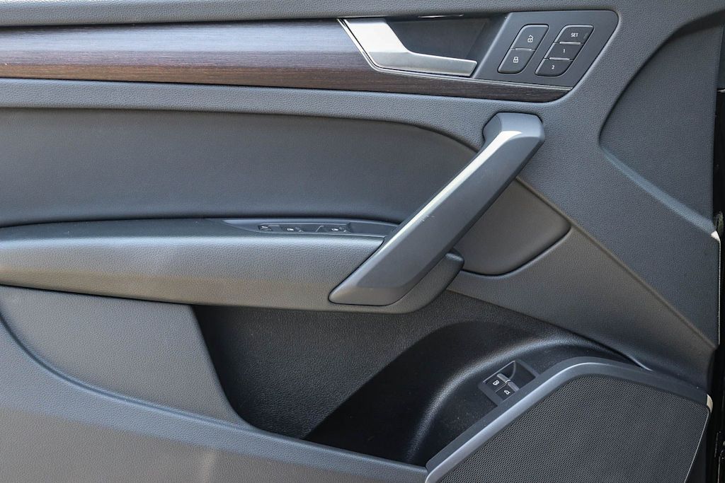 Thumbnail: 2024 Audi Q5 - 26