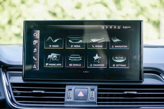 Thumbnail: 2022 Audi Q5 - 13