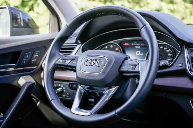 Thumbnail: 2022 Audi Q5 - 12