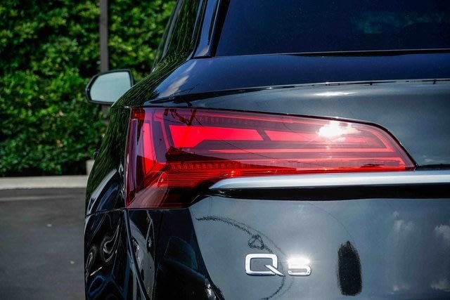 Thumbnail: 2022 Audi Q5 - 22