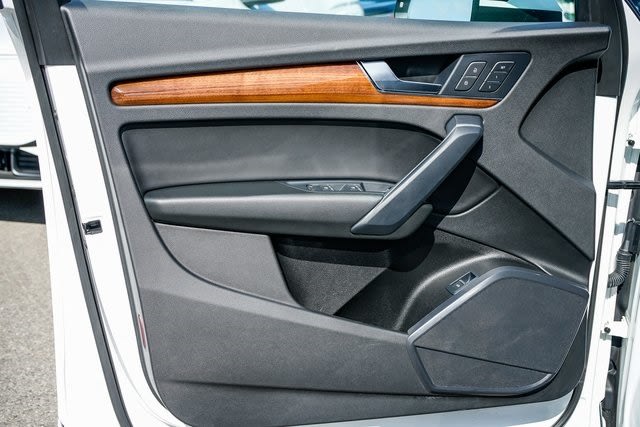 2022 Audi Q5 Premium 24
