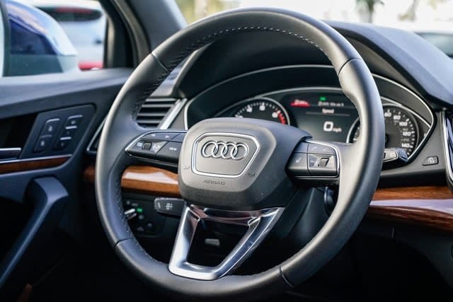 2022 Audi Q5 Premium 12