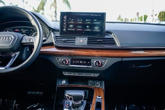 2022 Audi Q5 Premium 8