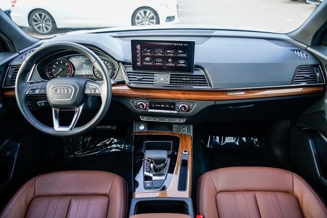 2022 Audi Q5 Premium 2