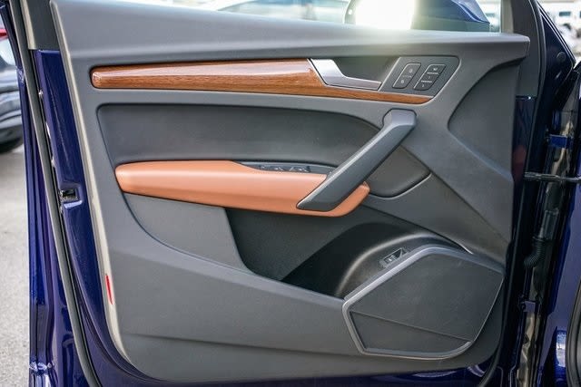 2022 Audi Q5 Premium 24