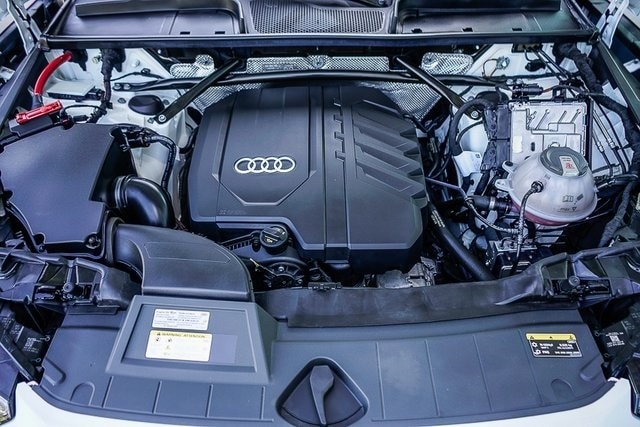 Thumbnail: 2023 Audi Q5 - 8