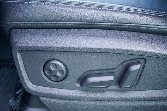 Thumbnail: 2023 Audi Q5 - 25