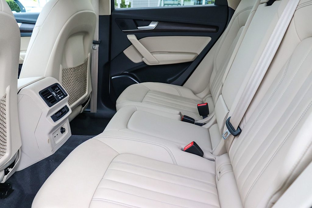 Thumbnail: 2023 Audi Q5 - 11