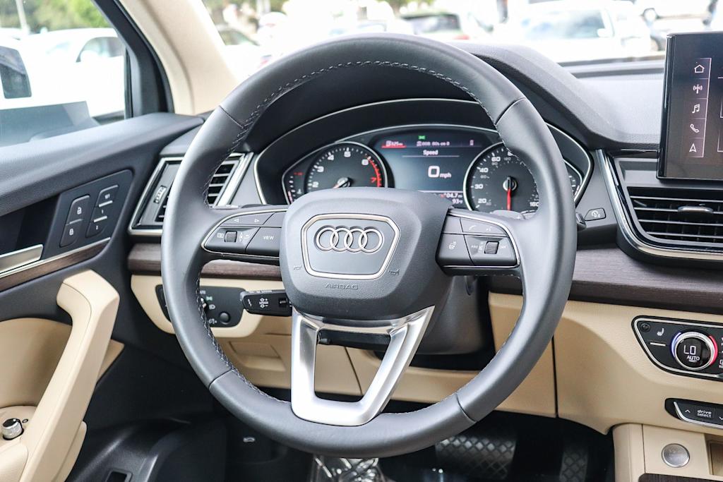 Thumbnail: 2023 Audi Q5 - 8
