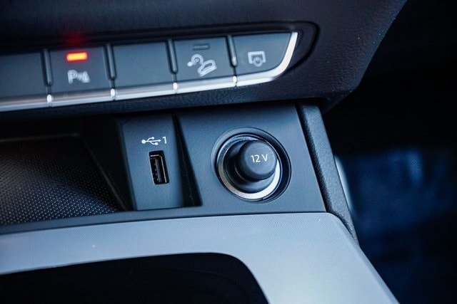 Thumbnail: 2025 Audi Q5 - 25