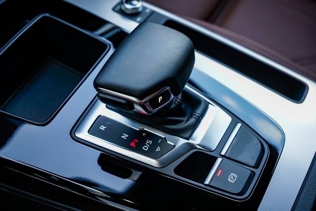 Thumbnail: 2025 Audi Q5 - 15