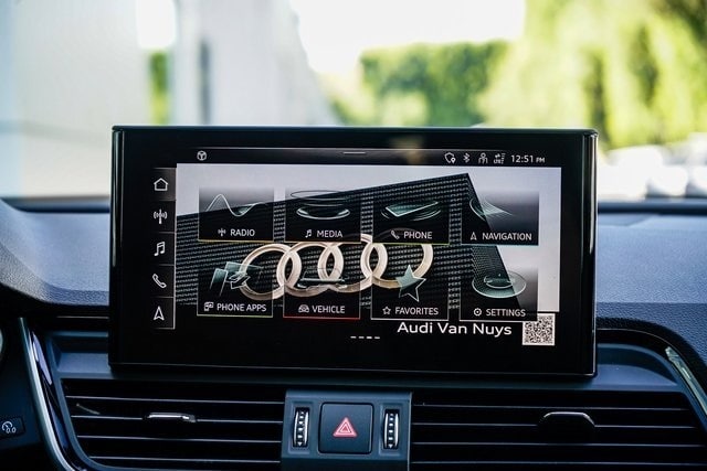 Thumbnail: 2025 Audi Q5 - 14