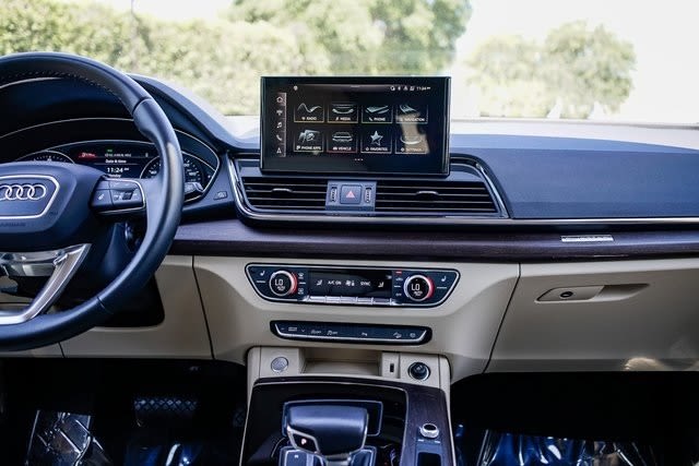 2023 Audi Q5 Premium 9