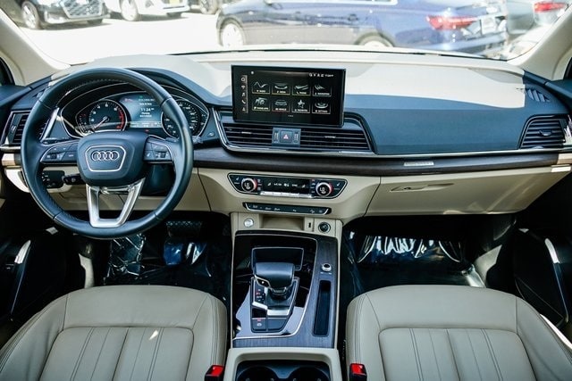 2023 Audi Q5 Premium 2