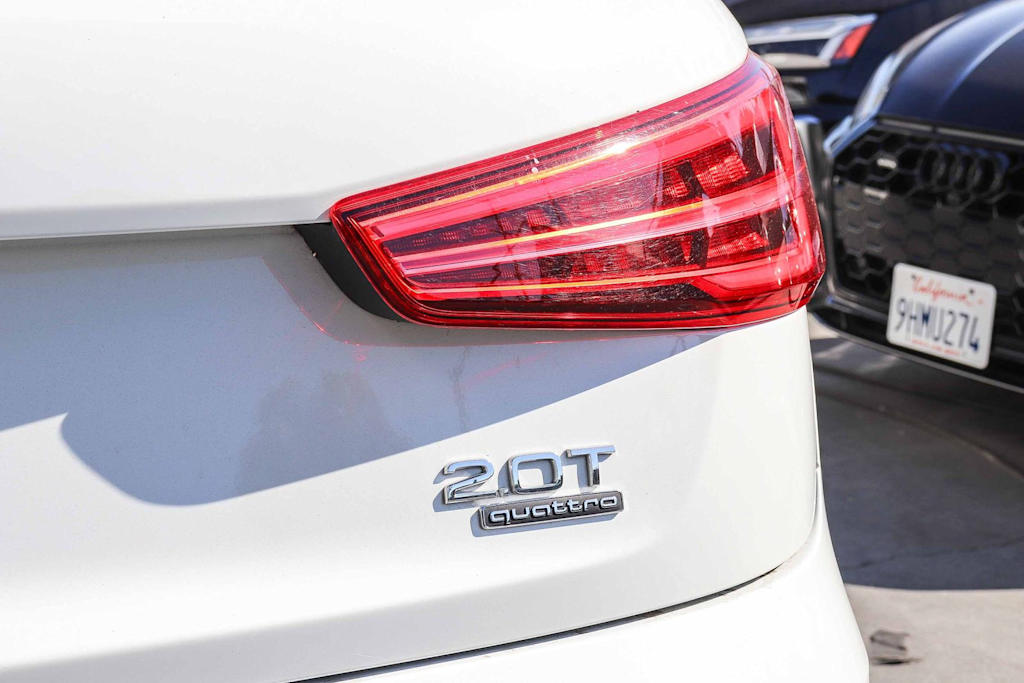 Thumbnail: 2018 Audi Q3 - 12