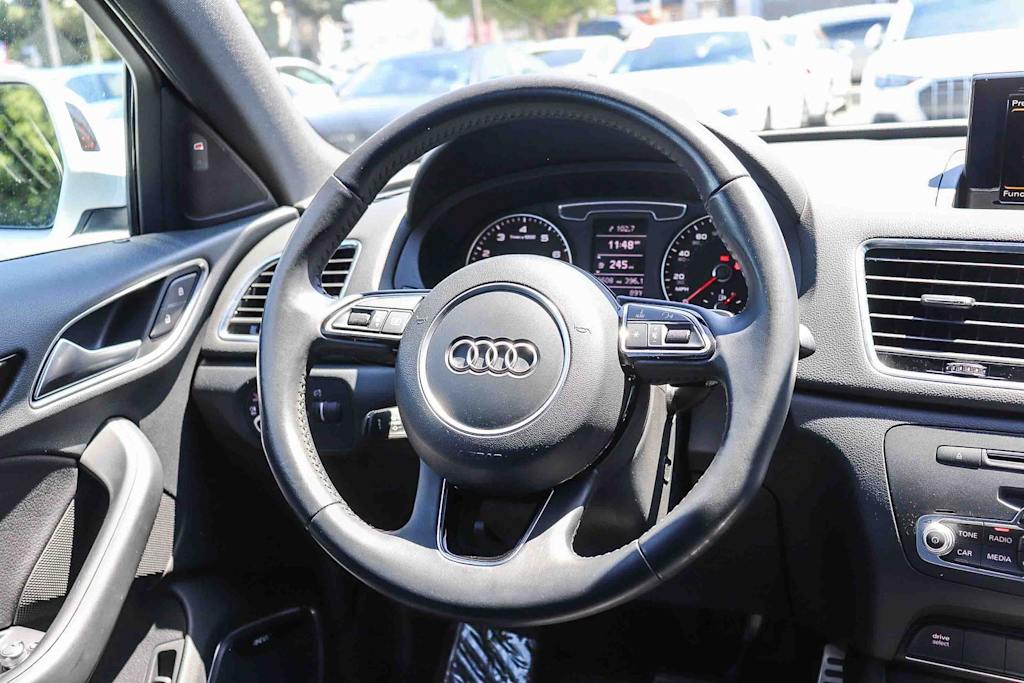 Thumbnail: 2018 Audi Q3 - 12