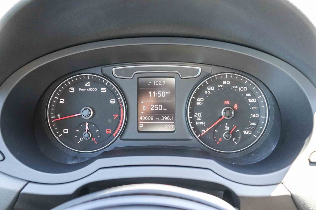 Thumbnail: 2018 Audi Q3 - 15