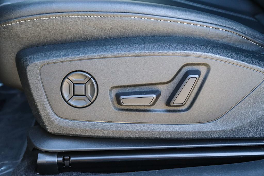 Thumbnail: 2023 Audi Q4 e-tron - 25