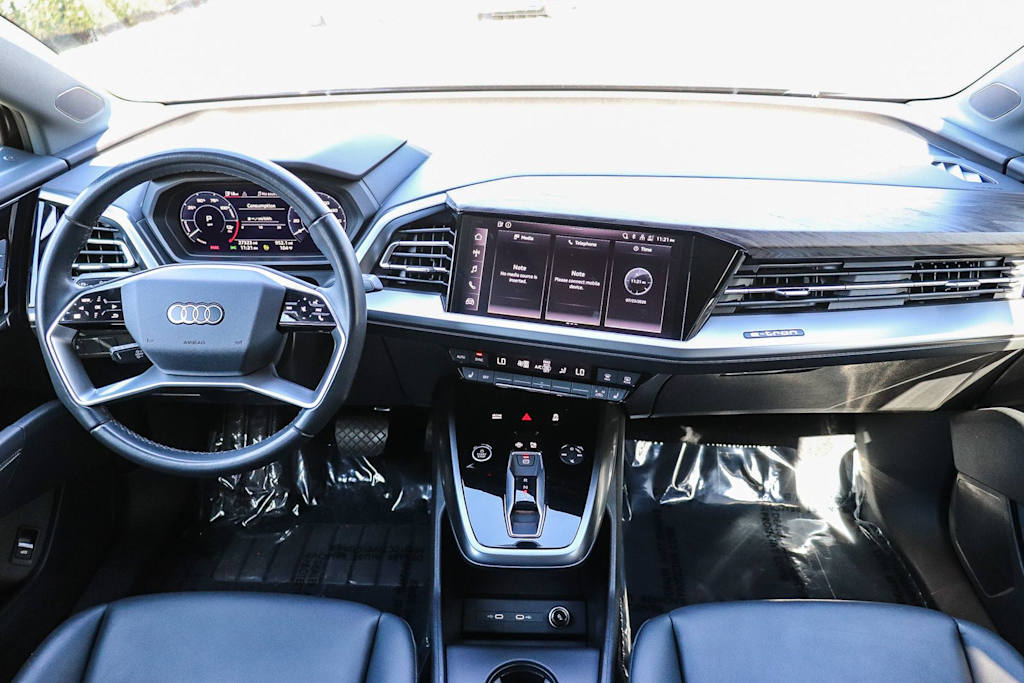 Thumbnail: 2023 Audi Q4 e-tron - 2
