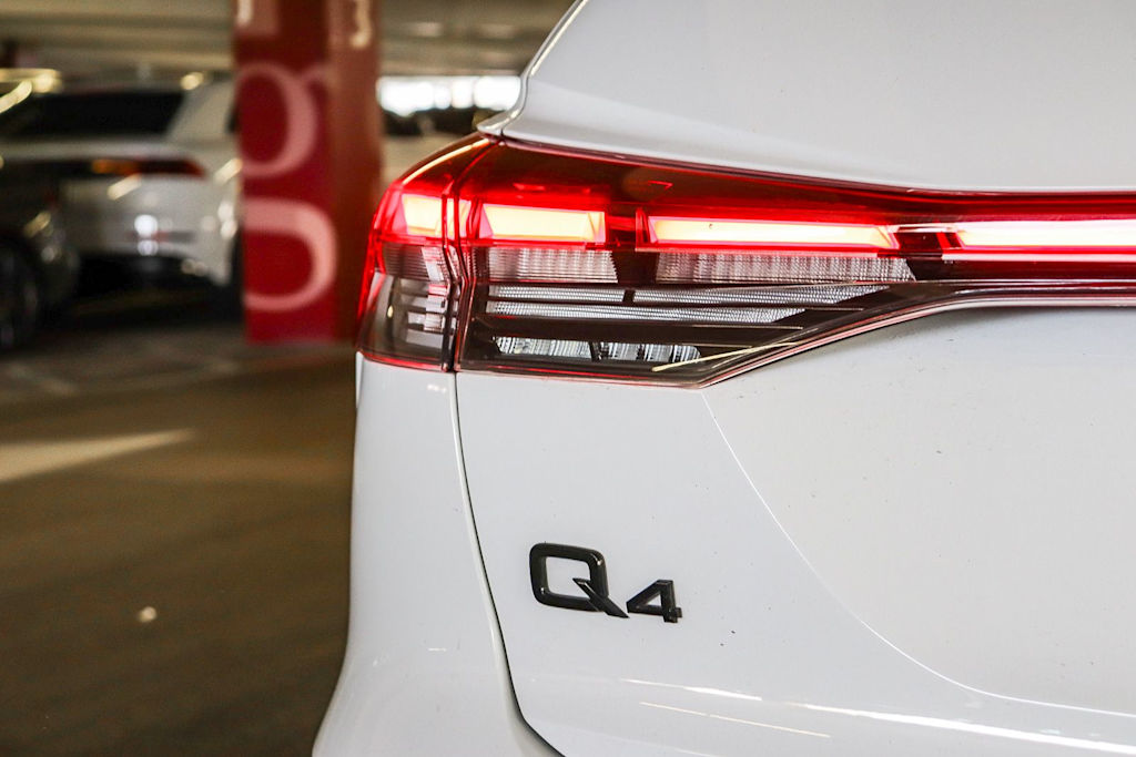 Thumbnail: 2023 Audi Q4 e-tron - 11