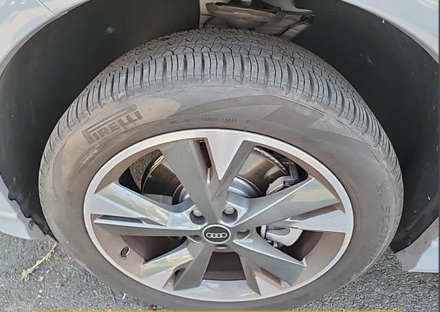 Thumbnail: 2024 Audi Q4 e-tron - 4