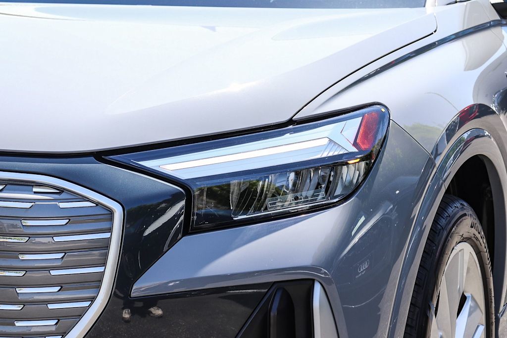 Thumbnail: 2023 Audi Q4 e-tron - 19
