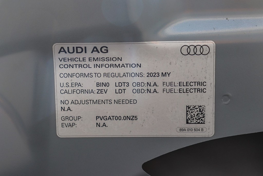 Thumbnail: 2023 Audi Q4 e-tron - 16