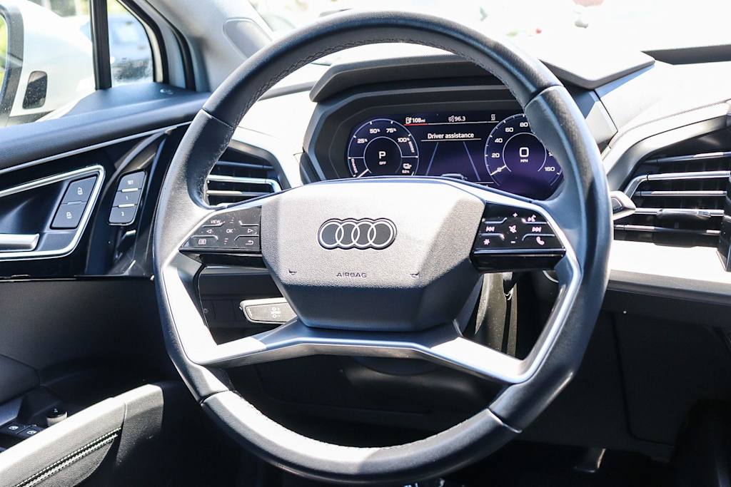Thumbnail: 2023 Audi Q4 e-tron - 8