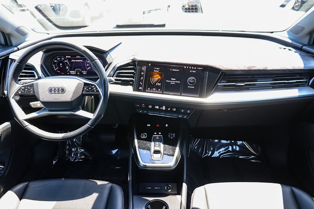 Thumbnail: 2023 Audi Q4 e-tron - 2