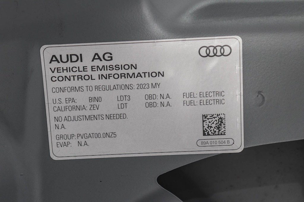 Thumbnail: 2023 Audi Q4 e-tron - 14